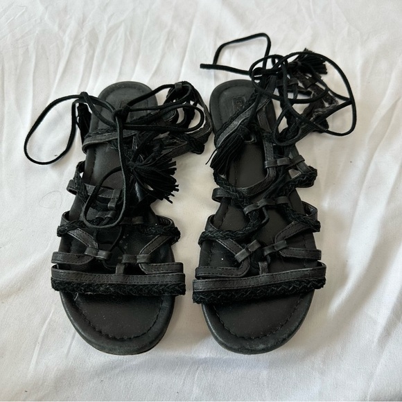 Bcbgeneration Black Gladiator Sandal Size 7 - Picture 7 of 10